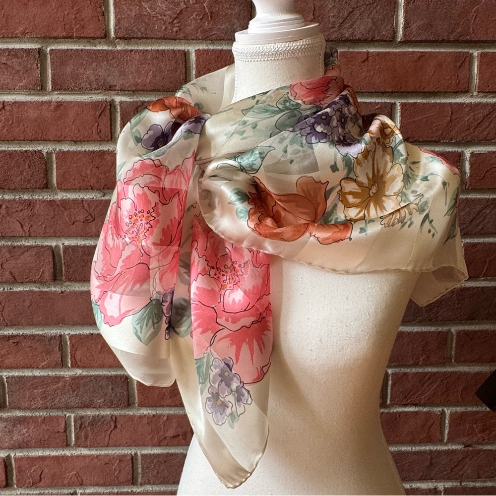 • Basha Silk Floral Sqare Hand-rolled Scarf 34”x35” NWOT
